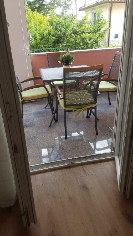 Apartmani Diana 梅杜林 外观 照片