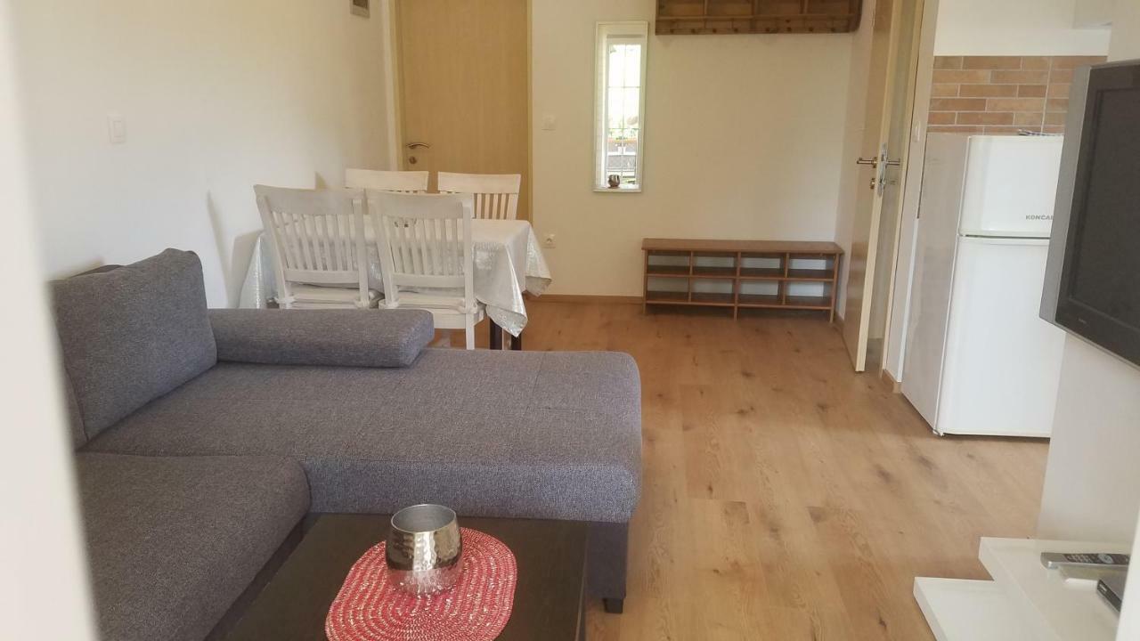 Apartmani Diana 梅杜林 外观 照片